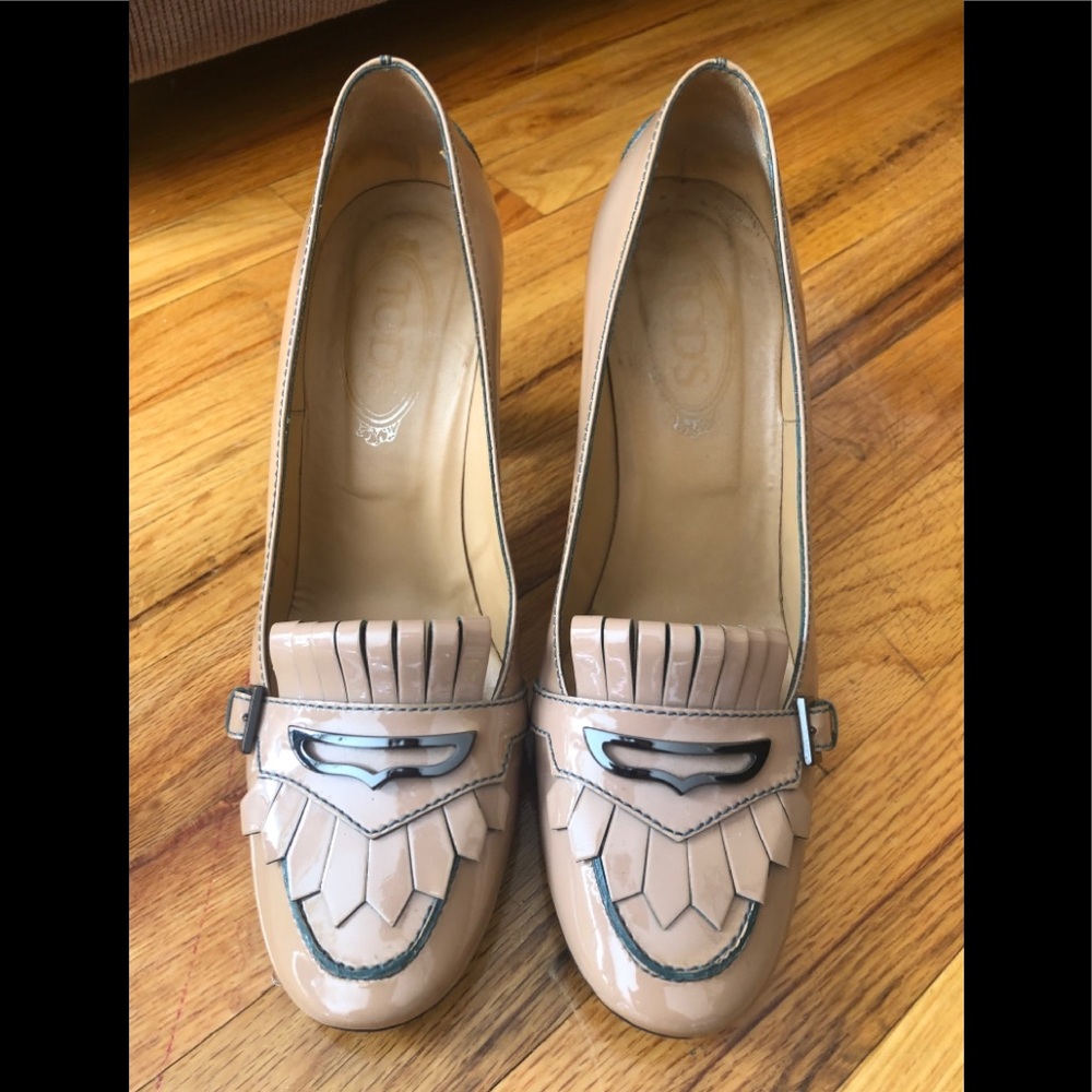 Tods blush penny loafer pump 40
